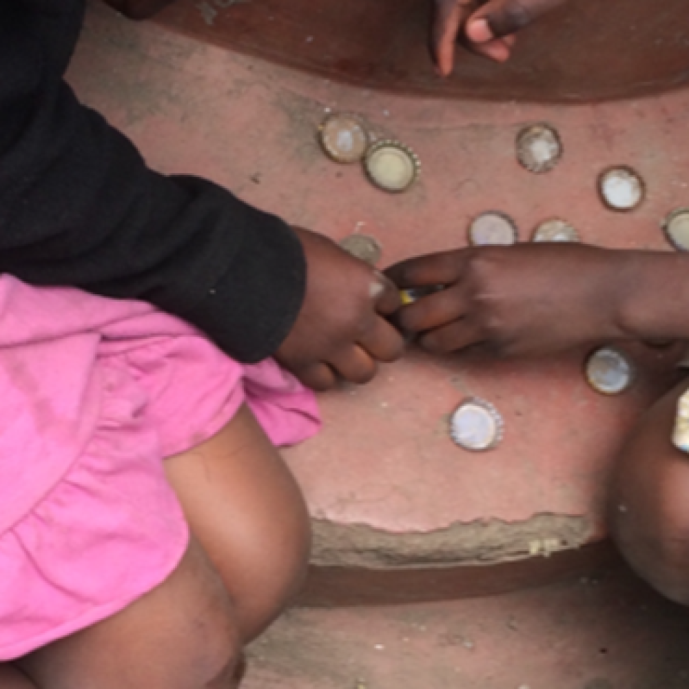 Kids Bottle Top Game